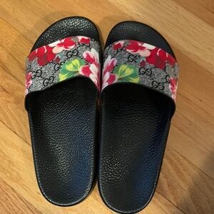 Floral and Black Slides